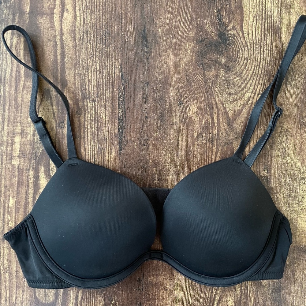 VS pink push up bra